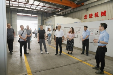 實(shí)地觀摩促交流 技能賦能助發(fā)展 | 山東省淄博市淄川區(qū)總工會(huì)黨組成員、副主席馮進(jìn)明一行蒞臨景興紙業(yè)調(diào)研交流